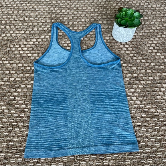 PATAGONIA Women's Blue Stretch Workout Running Tank Size Small - Picture 3 of 6